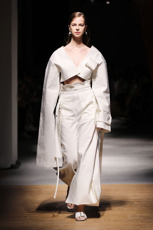 中国美术学院上海设计学院2017届服装与服饰专业毕业秀暨毕业展闭幕式在张江国创中心圆满落幕