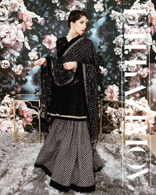 爱无界，秀恩爱新时尚 服饰博览中的情侣穿搭美学